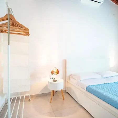 Oasi A Margine Rosso