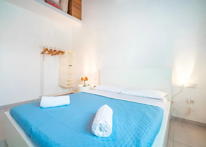 Oasi A Margine Rosso Nyaraló