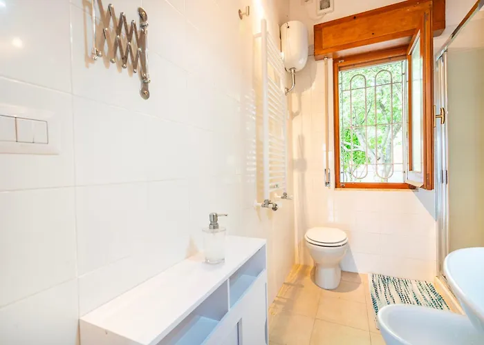 Oasi A Margine Rosso Nyaraló